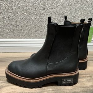 NWT Sam Edelman Chelsea Laguna Boots
